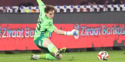 Trabzonspor'da Alanyaspor mağlubiyetine rağmen Onuralp Çevikkan'a tam not