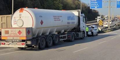 Samsun'da trafikte panik anları: LPG yüklü kamyon otomobille çarpıştı
