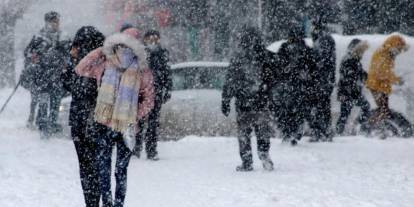 Karadeniz'de 7 ile kar uyarısı:  "20 santimin üzerinde bekleniyor"