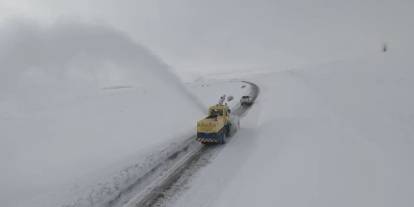 Bayburt beyaz örtü altında: 170 köyde karla mücadele