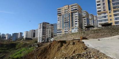 Yomra’da kaçak hafriyat döküm sahasında heyelan endişesi