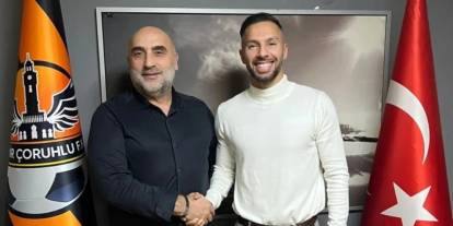 Eski Trabzonsporlu Yasin Öztekin 38 yaşında imzayı attı