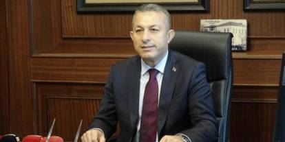 Trabzon'un yeni Valisi Tahir Şahin'den ayağının tozuyla Trabzonspor mesajı