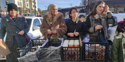 Trabzon'da Taşacak Bu Deniz ekibine Hamsiköy sütlacı ikramı