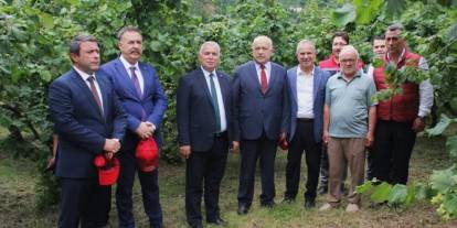 Vali Aziz Yıldırım'dan Trabzon Ticaret Borsası'nın örnek bahçesine inceleme