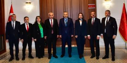 Turan Ülküsü Kalkınma ve Dayanışma Derneği'ndan Trabzon Valisi Tahir Şahin'e ziyaret