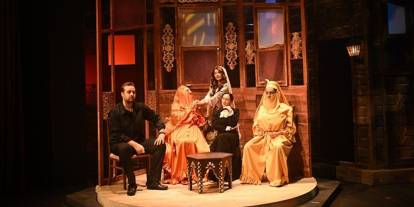 “Yalancının Mumu” Trabzon’da kapalı gişe sahnelendi