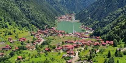 Uzungöl nerede? Trabzon'un hangi ilçesine bağlı? Merkezden kaç kilometre? Rakımı kaç?