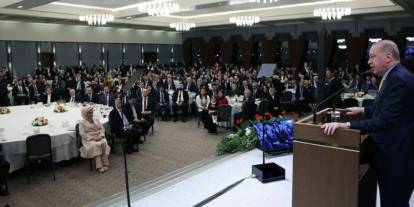 Trabzon Büyükşehir Belediye Başkanı Ahmet Metin Genç Ankara'daki iftar programına katıldı