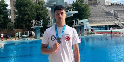 Trabzonlu Sporcu Arda Ünal’dan Sofya’da çifte madalya!