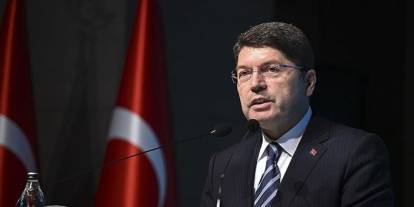 Adalet Bakanı Tunç: "Bin yıllık hançer çıkarılıyor"