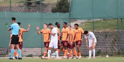 Trabzonspor'da Fatih Tekke’den genç oyunculara tam not: “Sahada istekli ve başarılıydılar”