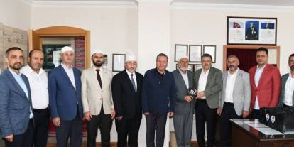 Başkan Ahmet Metin Genç: "Kur'an'ı anlamak ve yaşatmak son derece kutsal bir görevdir"