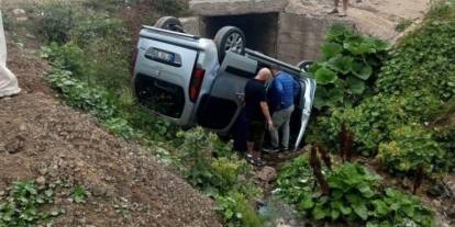Gümüşhane’de Trabzon plakalı araç menfeze uçtu! 4 yaralı var