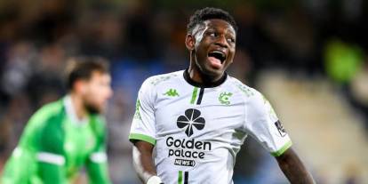 Trabzonspor Kazeem Olaigbe transferini tamamladı! Türkiye'ye geliyor