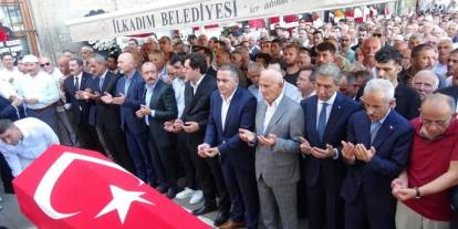 Eski Bakan Mustafa Demir için Samsun'da cenaze töreni: Trabzon'da toprağa verilecek
