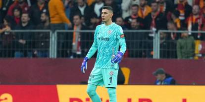 Trabzonspor'a transferi gerçekleşmemişti! İşte Lille'nin Berke Özer için ödeyeceği bonservis