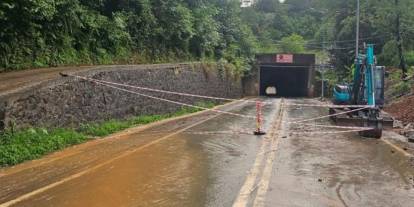 Artvin'de heyelan riski nedeniyle o tünel trafiğe kapatıldı