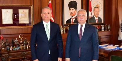Trabzon Emniyet Müdürü Ali Loğoğlu'ndan Vali Aziz Yıldırım'a ziyaret