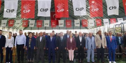 CHP Düzköy'de İrfan Köroğlu başkan seçildi