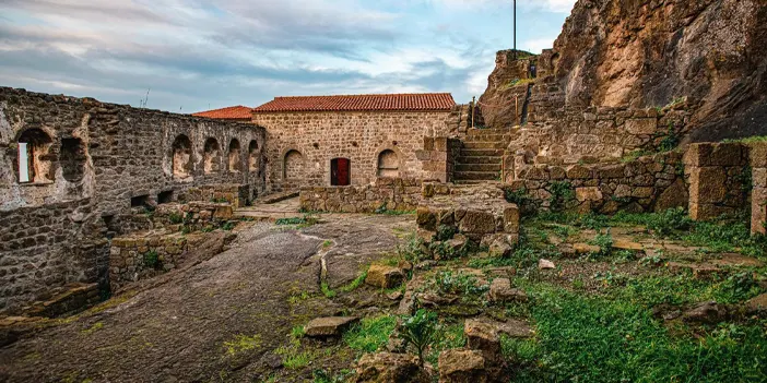 kizlar-manastiri-trabzon-1.webp