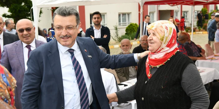 baskan-genc-huzurevi-ziyareti-3.webp