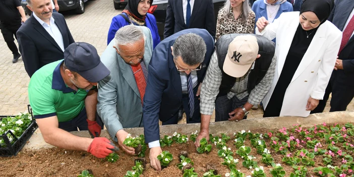 baskan-genc-huzurevi-ziyareti-7.webp