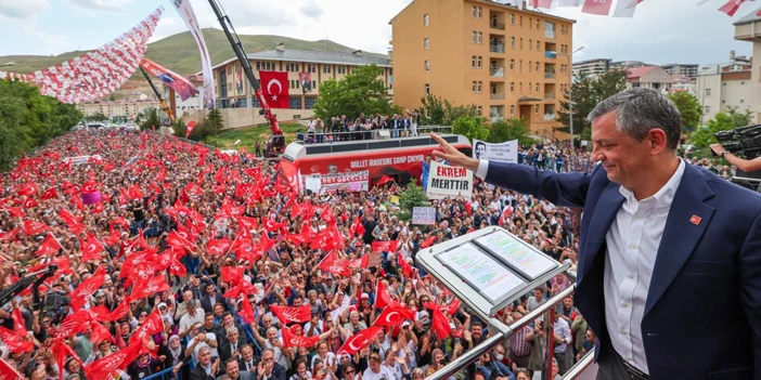 ozgur-ozel-bayburtta-konusacak-2.webp