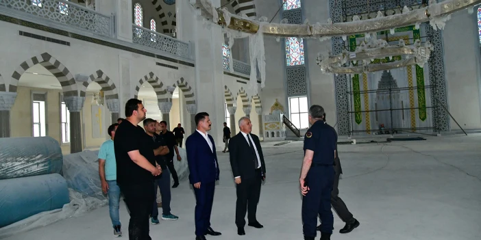 trabzon-hanife-hatun-camiinde-geri-sayim-3.webp