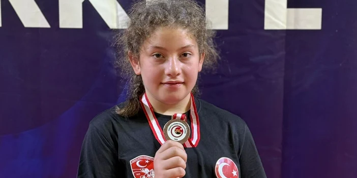 trabzonlu-minikler-sivastan-madalya-ile-dondu-2.webp