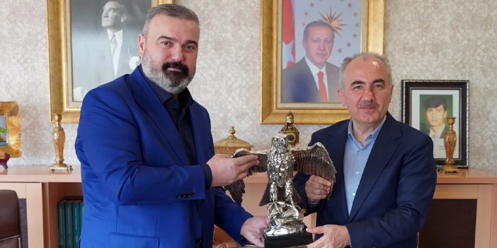 rize-protokolunden-rizespor-baskani-ibrahim-turguta-ziyaret-1.webp