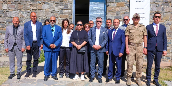 bayburt-baksi-muzesinde-sergi-acilisi-3.webp