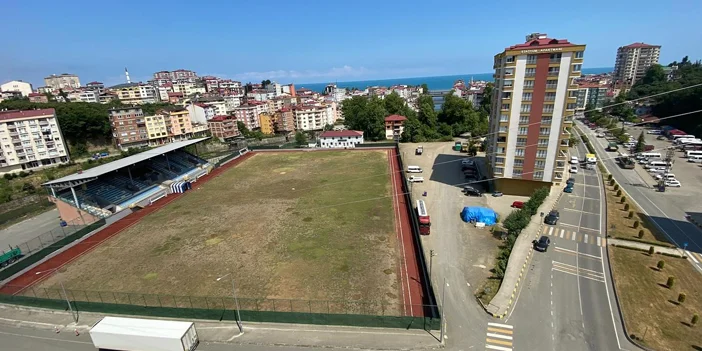 vakfikebirde-stadyum-cagrisi-2.webp