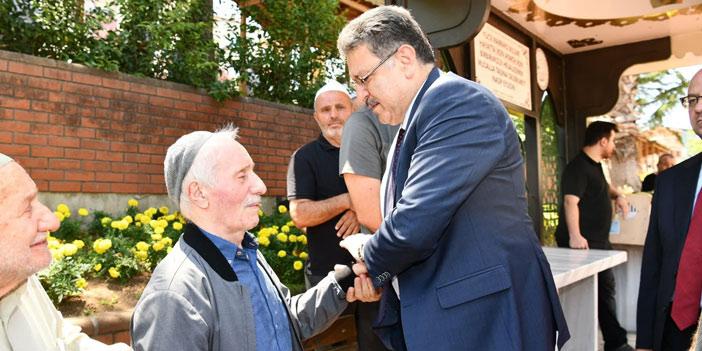 ak-parti-trabzonun-aci-gunuemre-yilmaz-arsinde-son-yolculuguna-ugurlandi-002.jpg