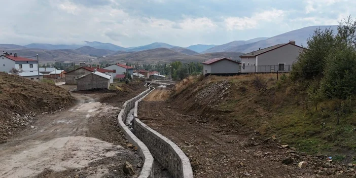 bayburt-alaca-koyu-taskin-kontrol-insaatinda-sona-gelindi-1.webp