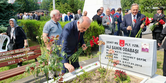 ordu-sehitlik-ziyareti-1.jpg