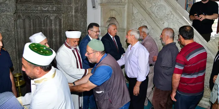 trabzon-15-temmuz-sehitleri-icin-kuran-2.webp