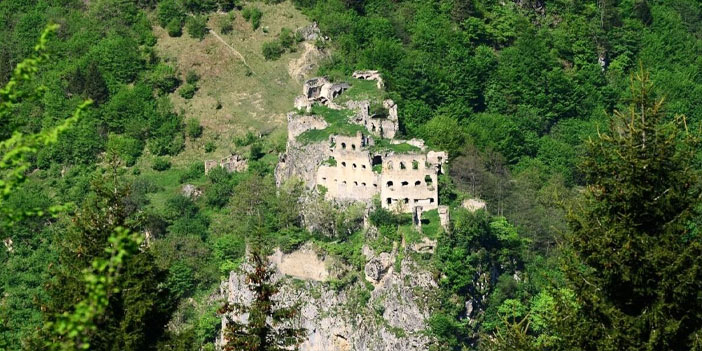 kustul-manastiri.jpg