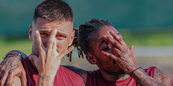 trabzonspor-aksam-antrenmani-ile-hazirlanmaya-devam-ediyor.jpg