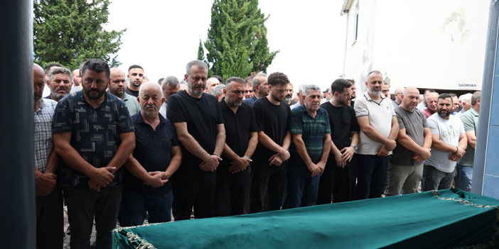 mustafa-eskihellac-dedesi-ibrahim-eskihellaci-son-yolculuguna-ugurlandi.jpg