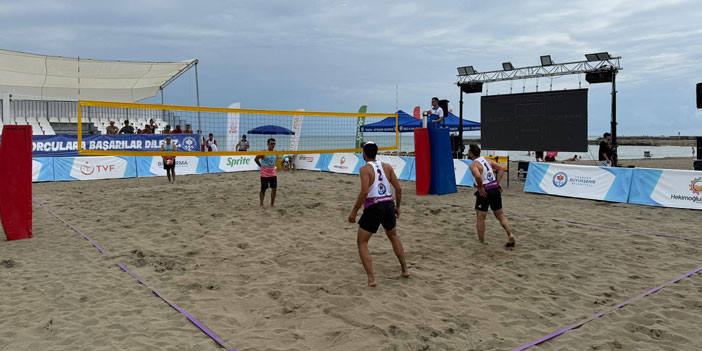 trabzonda-uluslararasi-plaj-voleybolu-turnuvasi-basladi-001.jpg