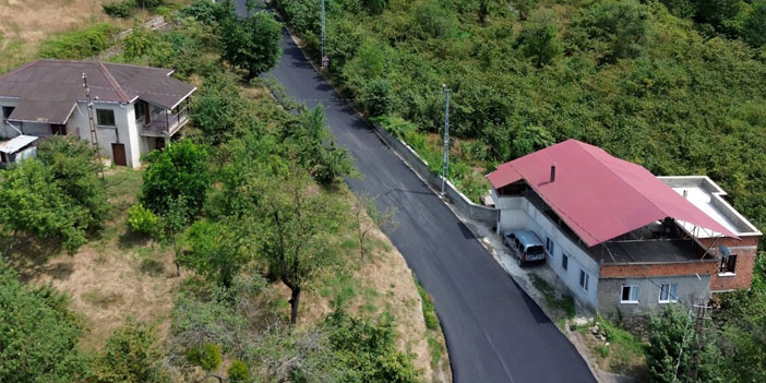 trabzon-buyuksehir-belediyesi-yillarin-asfalt-sorununu-cozuyor-001.jpg