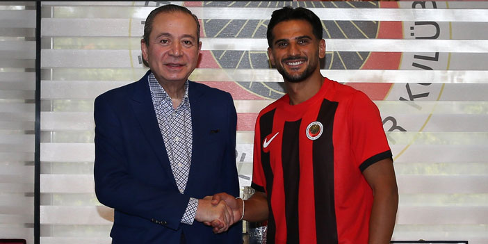 eski-trabzonsporlu-super-lig-ekibine-imzayi-atti.jpg