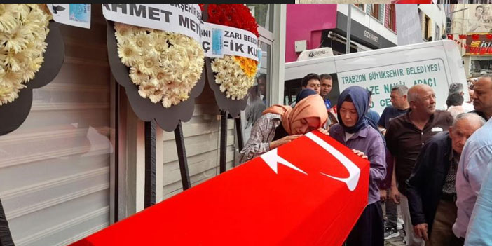 eski-bakan-mustafa-demir-trabzonda-son-yolculuguna-ugurlandi.jpg