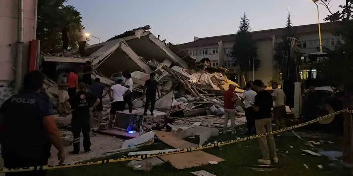 balikesir-deprem-2.webp