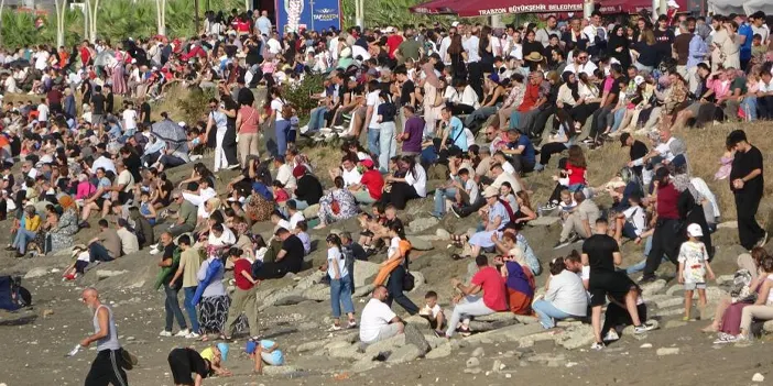 turk-yildizlari-uctu-5.webp