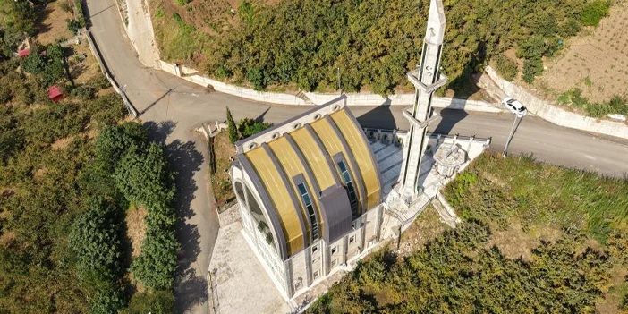 trabzondaki-cami-sasirtiyor-11.webp