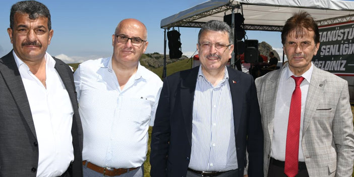 baskan-genc-baba-ocaginda-konustu-birligimizi-bozmak-isteyenlere-allah-firsat-vermesin.jpg