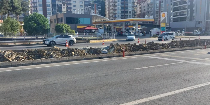 trabzon-yonundeki-trafigi-rahatlatacak-yomra-giris-kavsaginda-calismalar-suruyor-3.webp