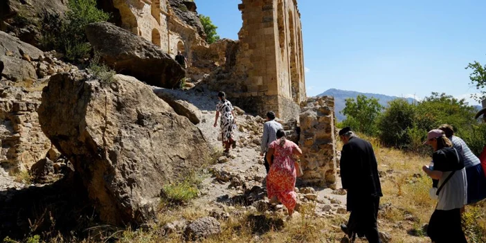 kesisler-gumushanede-5.webp